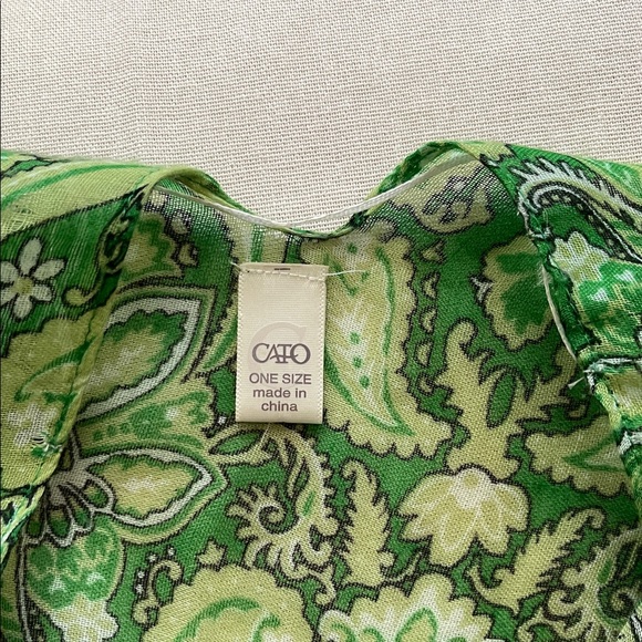 Cato Green White and Black Patterned Kimono - Picture 7 of 9